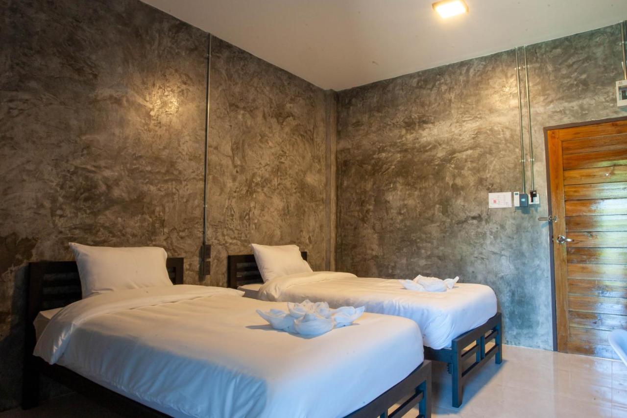 Nan Arena Place Bagian luar foto