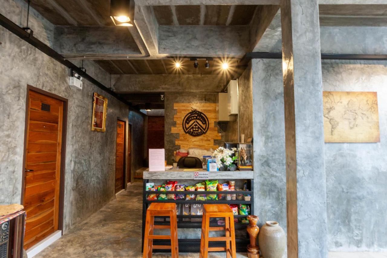 Nan Arena Place Bagian luar foto