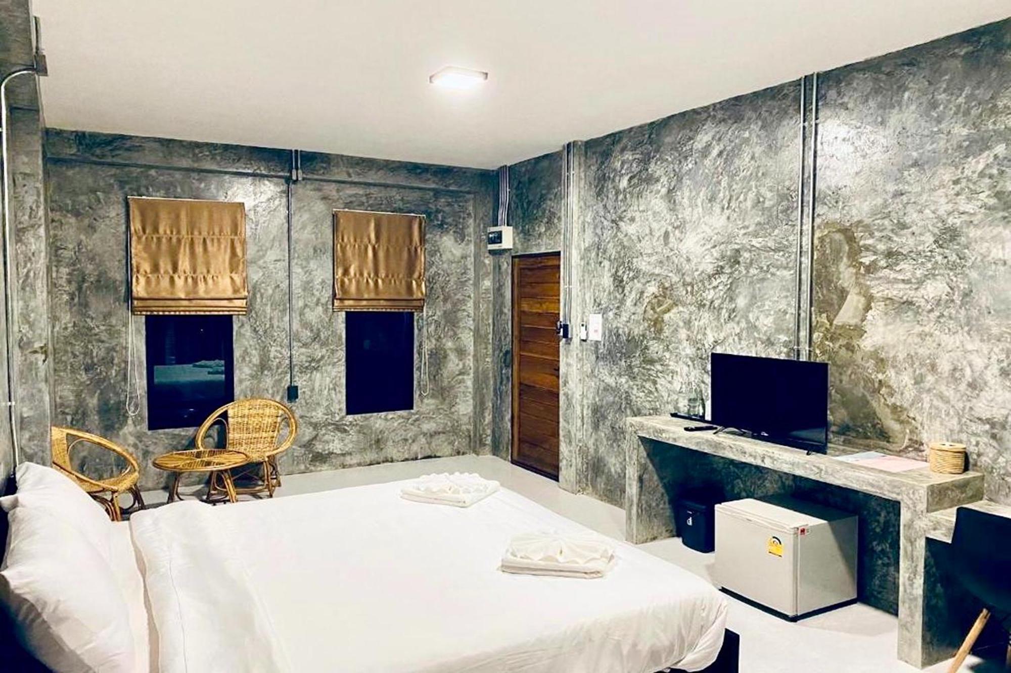 Nan Arena Place Bagian luar foto
