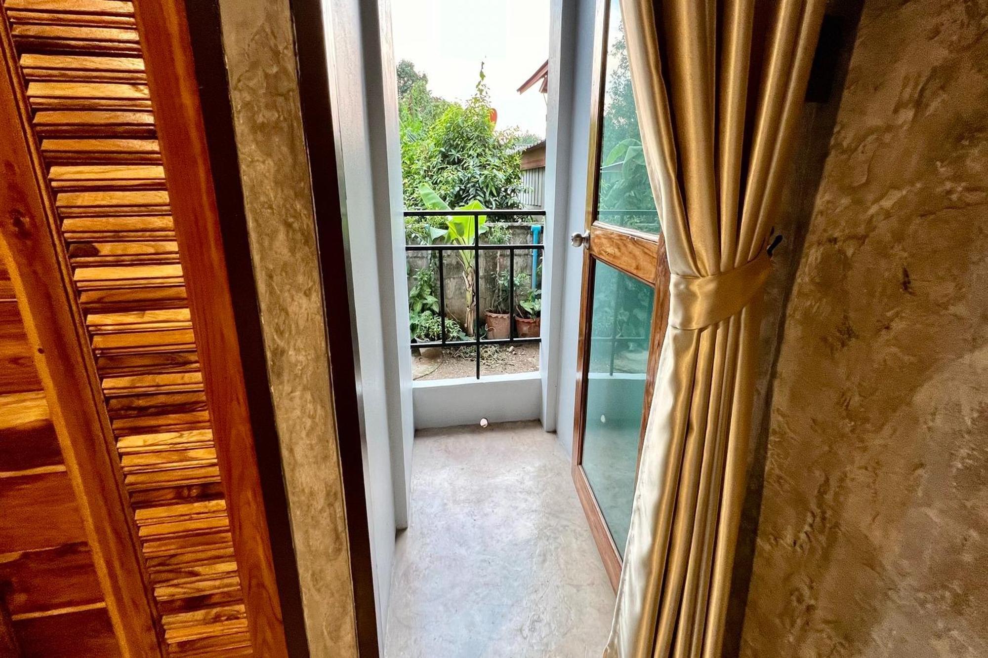 Nan Arena Place Bagian luar foto