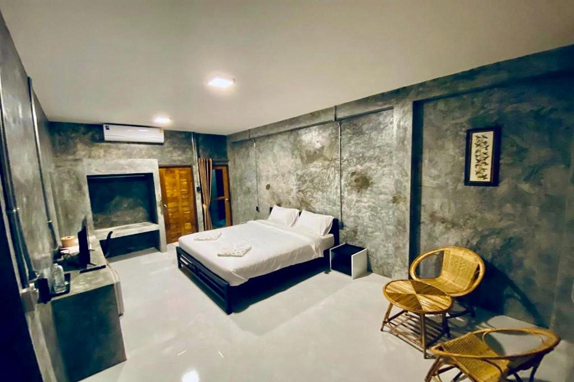 Nan Arena Place Bagian luar foto